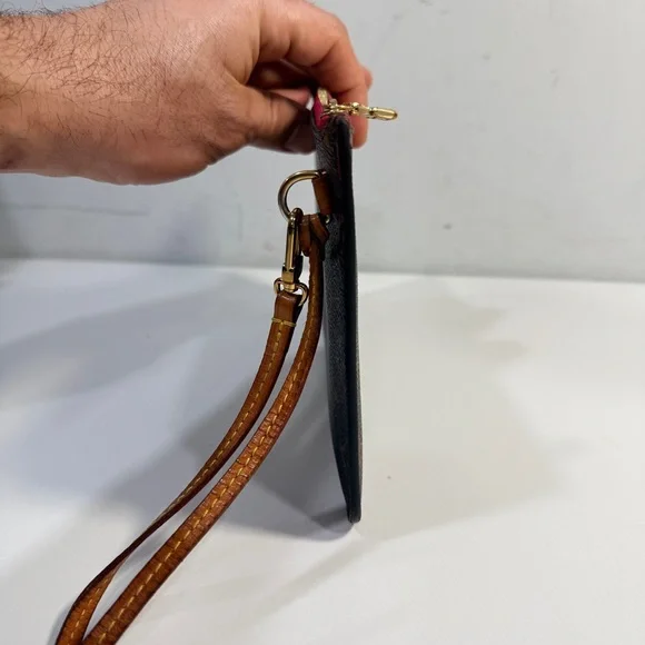 Louis Vuitton Neverfull Monogram Pochette Wristlet Pouch Clutch Red Pink Lining - Picture 10 of 12